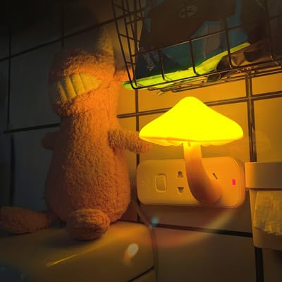 4 Pack Plug in White LED Nightlight P1895