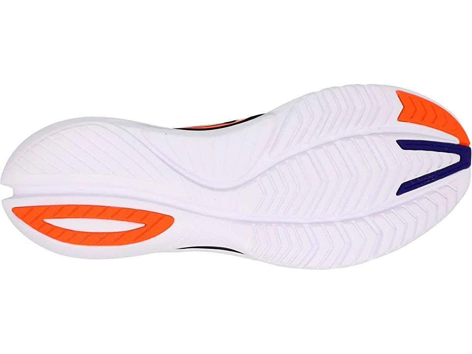 Future Black Saucony Kinvara 12 U683